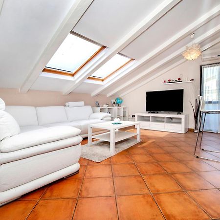 Apartment Camelia Rovinj Exterior photo